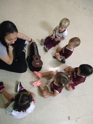Alunos de Educação Infantil viram Os músicos do Bennett