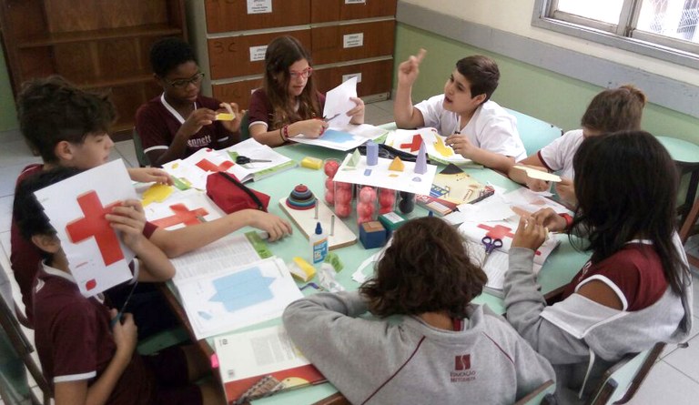 Interior de sala de aula de matemática