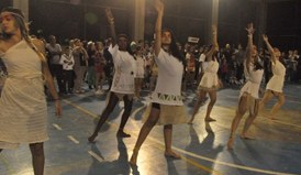 Raízes de Bertioga são representadas na festividade que reuniu toda comunidade do Colégio. Veja como foi