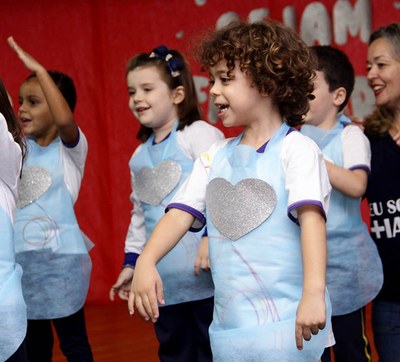 Homenagem às mães da Educação Infantil e 1º Ano do Ialzinho - Manhã