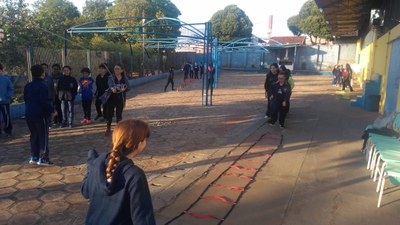 Confira as fotos do circuito realizado na aula de Educação Física