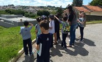 Alunos do Fundamental I exploram as proximidades do Colégio para conhecer curiosidades dos bairros da cidade