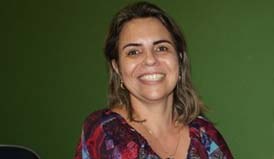 Professora Sandra Brito recebe prêmio da Academia de Letras, Artes e Ciências Brasil