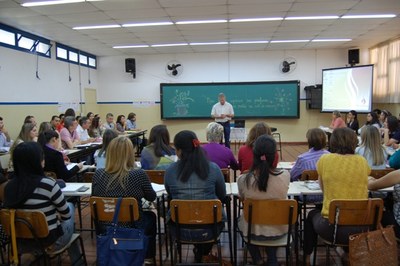 Durante o período de férias, professores e gestores irão se reunir para capacitação continuada