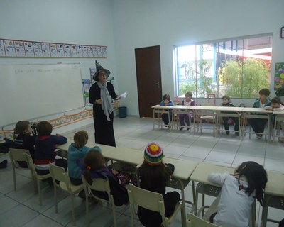 Vovó Eusa na escola - PréII (manhã)